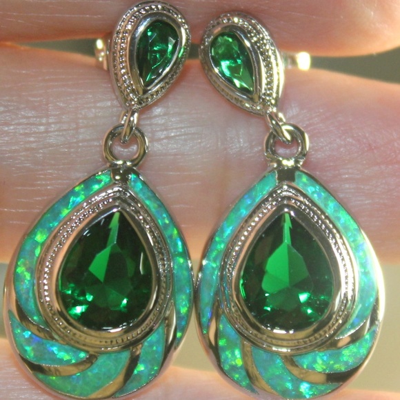 Jewelry - Green Fire Opal Stud Earrings